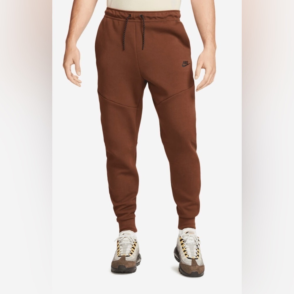 Nike
NSW Tech Fleece Joggers men’s sizes  small medium XL